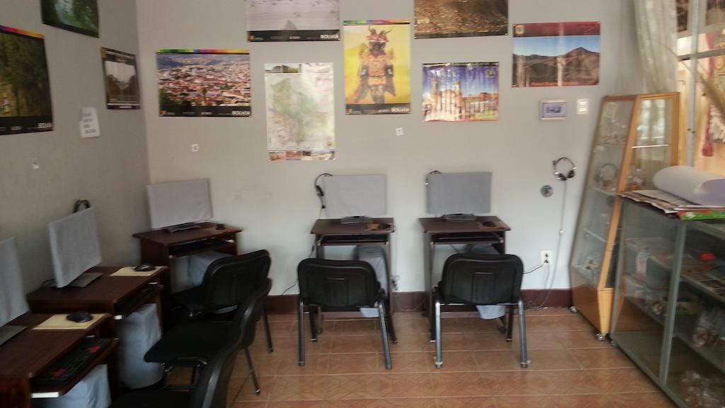 Yunguyo Hostal Villa Imperial المظهر الخارجي الصورة