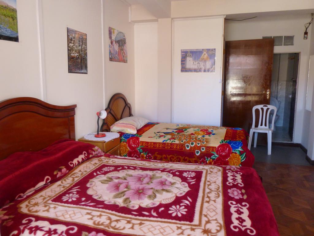 Yunguyo Hostal Villa Imperial المظهر الخارجي الصورة